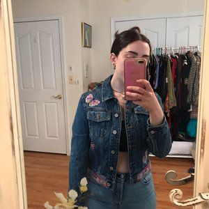 Vintage Gap Embroidered Denim Jacket